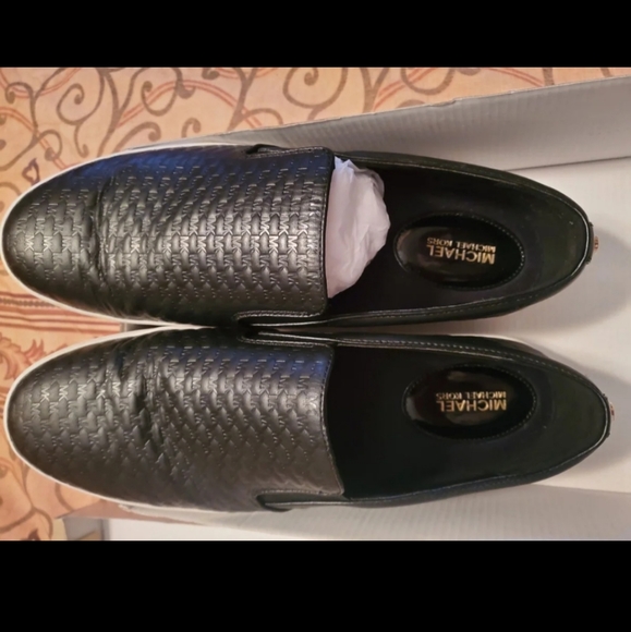 Michael Kors Colby Slip On - Picture 5 of 5
